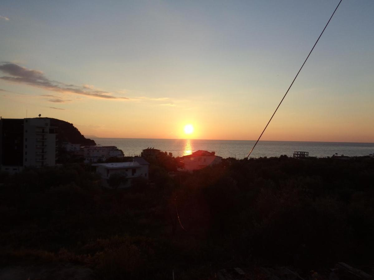 Velco Bb Himara Bed and Breakfast Eksteriør billede