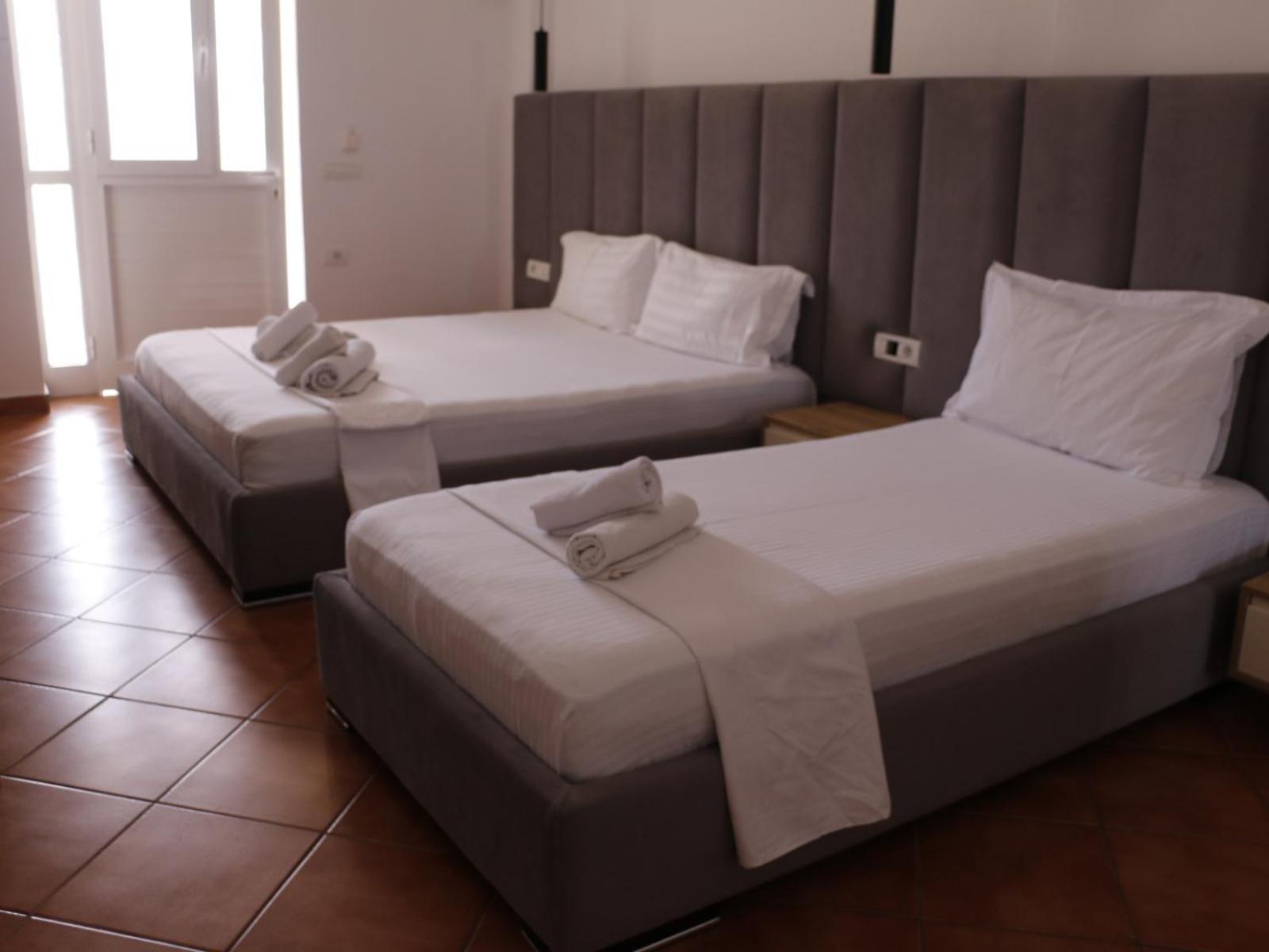 Velco Bb Himara Bed and Breakfast Eksteriør billede